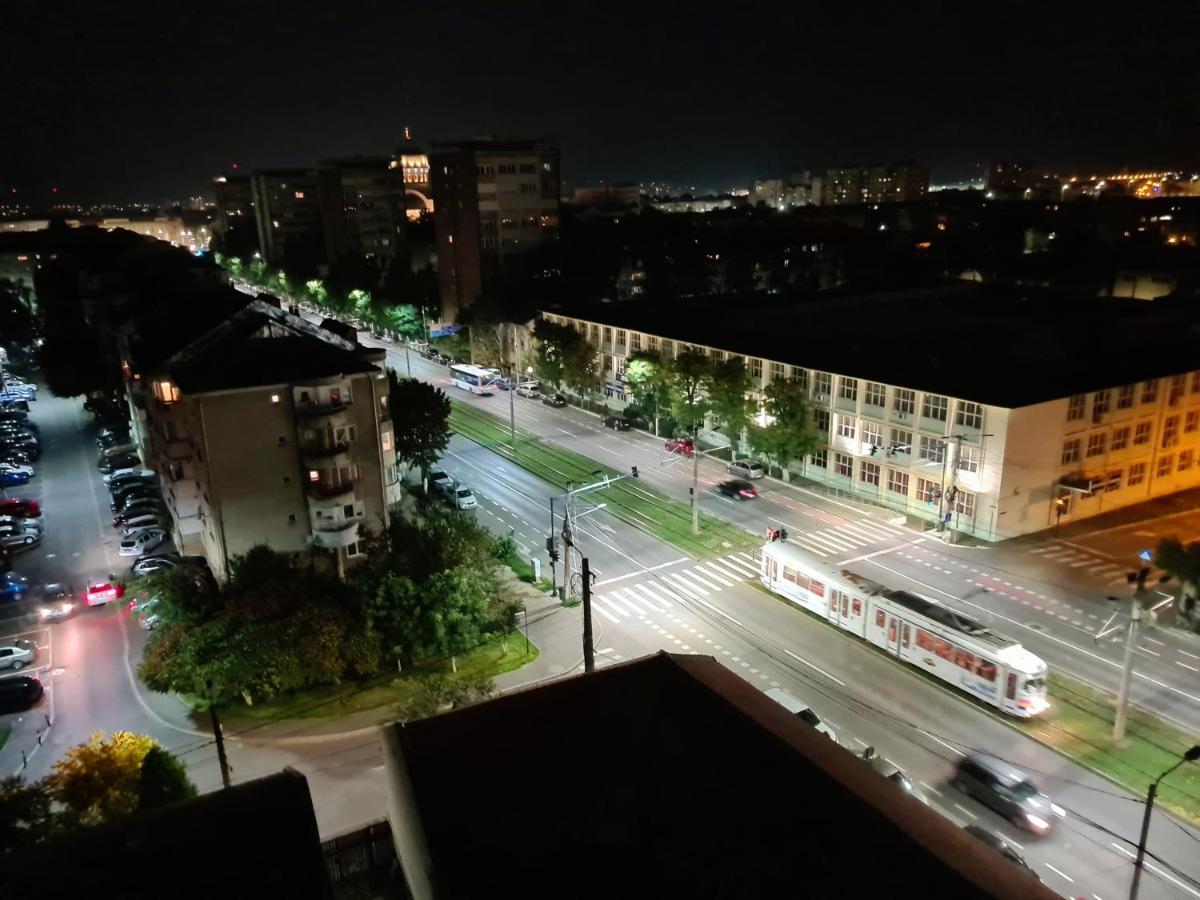 Central Apartament Urbana Арад Екстер'єр фото