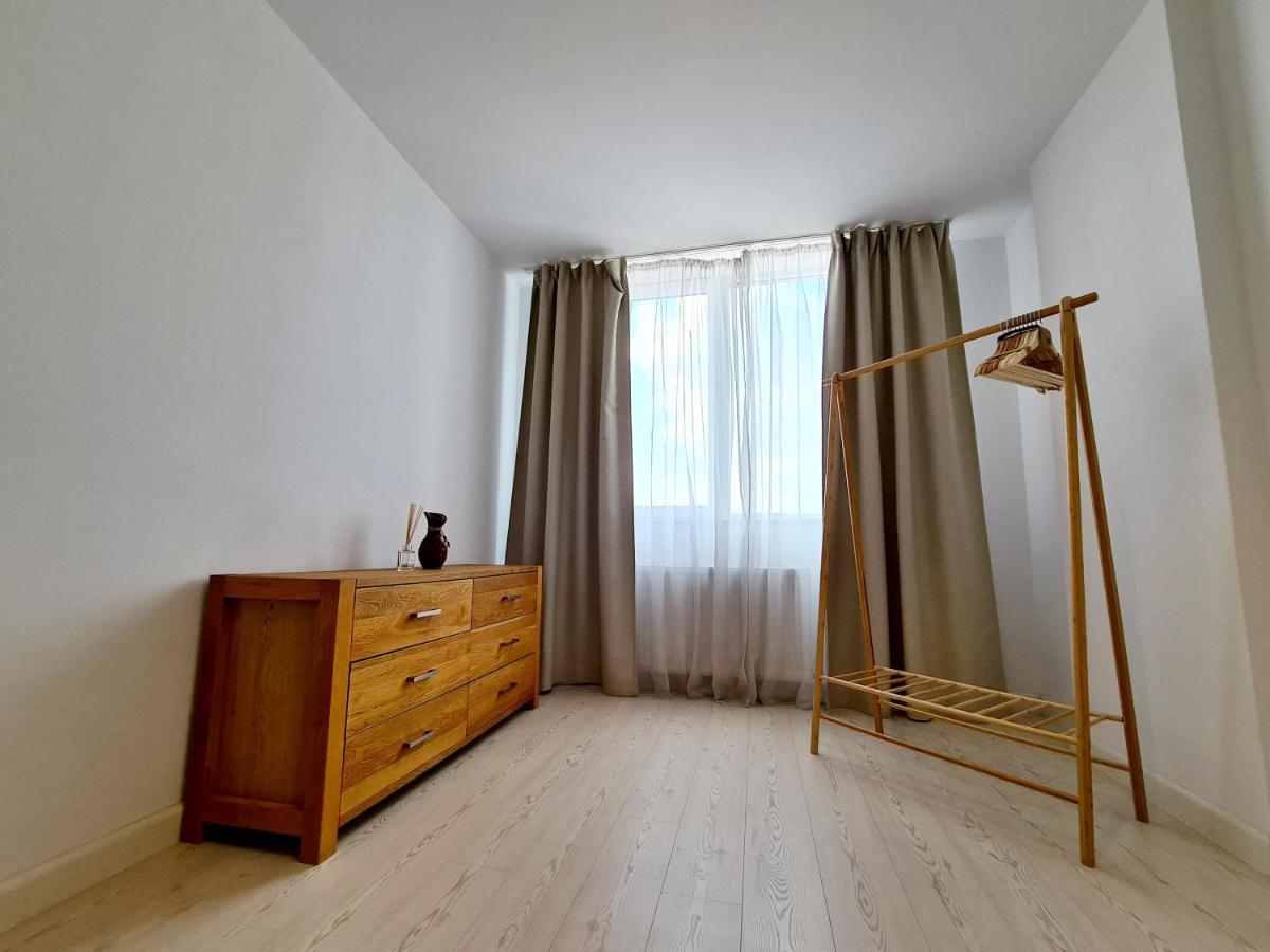 Central Apartament Urbana Арад Екстер'єр фото
